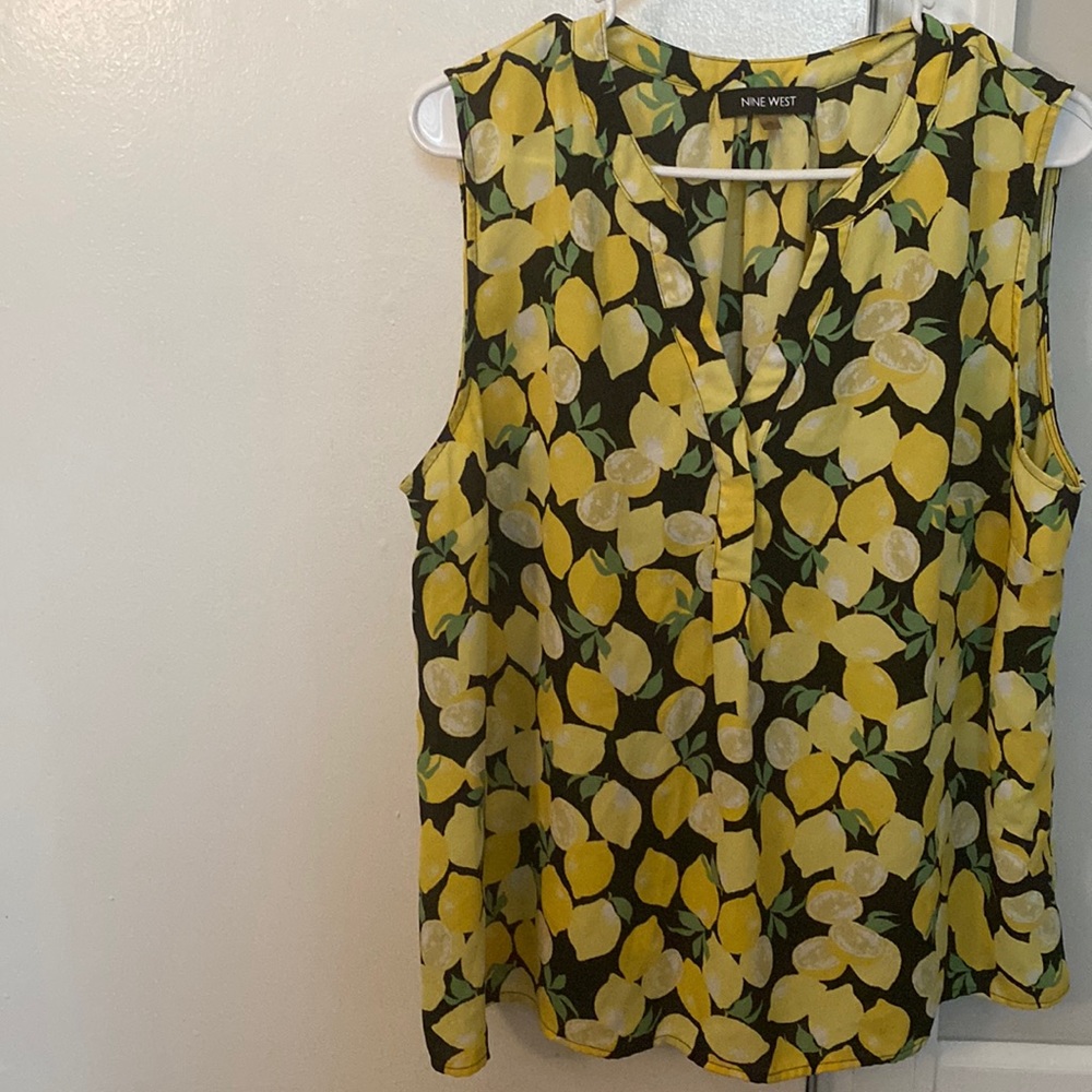 Nine West button up Top